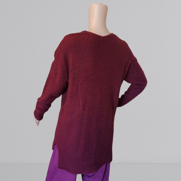 Suzy Shier Women's Burgundy Oversized V-neck Cable Knit Sweater - Picture 10 of 16
